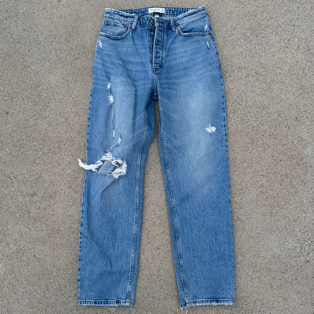 Abercrombie & Fitch The Dad High Rise Curve Love Jeans Distressed Women’s 10/31L - Picture 2 of 9